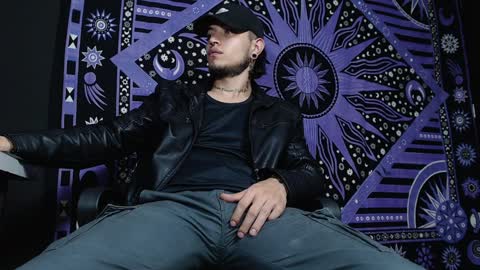 DICAPRIO online show from 01.29.25