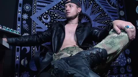 DICAPRIO online show from 02.02.25