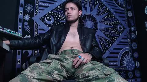 DICAPRIO online show from 02.03.25