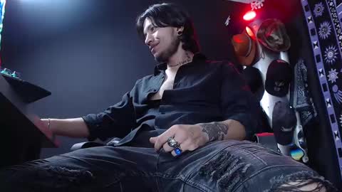 DICAPRIO online show from 03.05.25