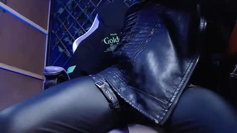 DICAPRIO online show from 01.05.26