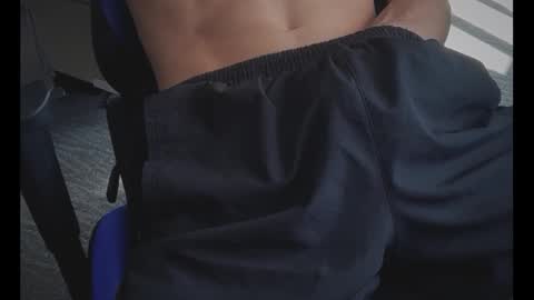 dickbboy19 online show from 10.05.25