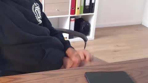 Snapshot of dickeeier96 chatting on 11.10.25 dickeeier96 online show from 11.10.25