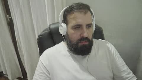 Snapshot of dicristalino chatting on 04.07.26 Cristian Dipolino online show from 04.07.26