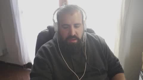 Snapshot of dicristalino chatting on 05.03.26 Cristian Dipolino online show from 05.03.26