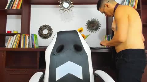 Snapshot of diegowesker chatting on 02.01.25 diegowesker online show from 02.01.25