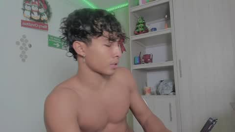Snapshot of diegsz_ chatting on 01.04.25 diego online show from 01.04.25