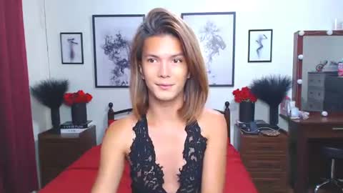 Snapshot of diense17 chatting on 10.10.25 Dennesse online show from 10.10.25