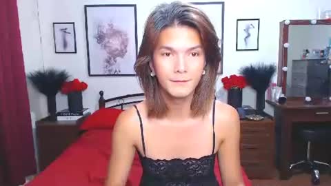 Snapshot of diense17 chatting on 10.21.25 Dennesse online show from 10.21.25