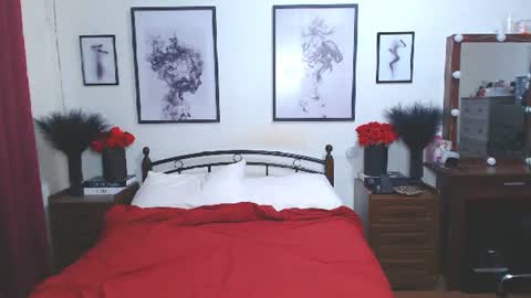 Dennesse online show from 12.04.25