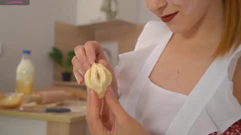 Snapshot of dietmountaindew_ chatting on 10.09.25 Sophie online show from 10.09.25