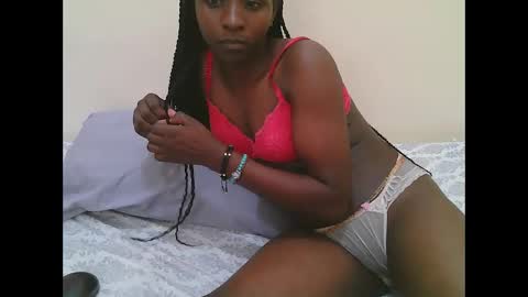 Snapshot of dijahot chatting on 10.01.25 Dijah online show from 10.01.25