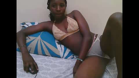 Snapshot of dijahot chatting on 10.17.25 Dijah online show from 10.17.25