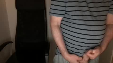 Snapshot of diki3333333333 chatting on 10.23.25 Nick online show from 10.23.25