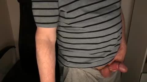 Snapshot of diki3333333333 chatting on 10.23.25 Nick online show from 10.23.25