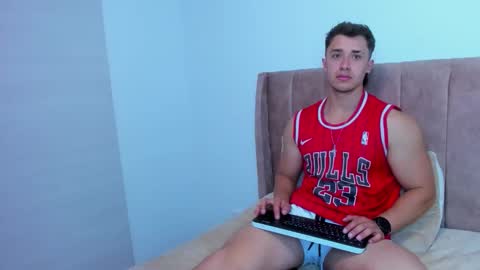 Dilan Coy online show from 10.02.25