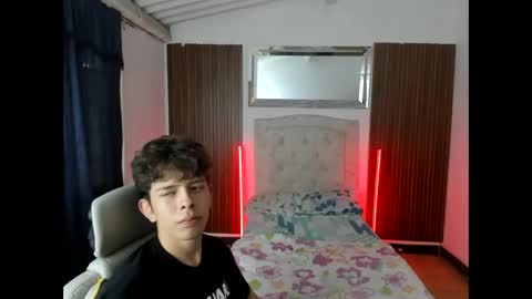 Snapshot of dilan_orduz chatting on 10.19.25 Dilan Orduz online show from 10.19.25