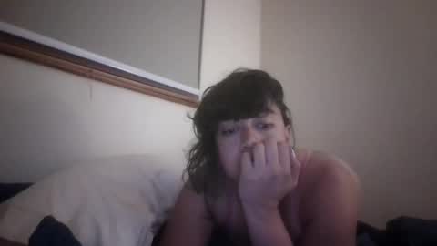 Snapshot of dimbobo2x chatting on 09.10.25 Roxxie Cleopatra online show from 09.10.25