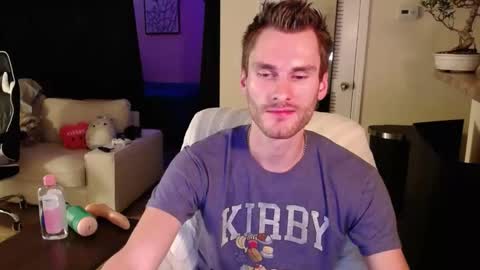 Snapshot of dimitri_4793 chatting on 02.04.25 Meechii online show from 02.04.25