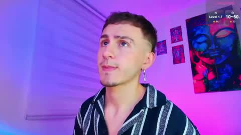 Julian Independent Model online show from 05.18.26