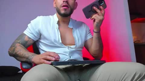 Snapshot of dimitri_master chatting on 12.21.25 Angel Dimitri online show from 12.21.25