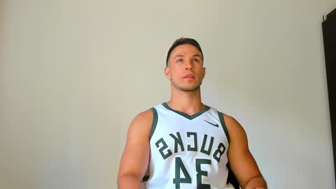 Snapshot of dimitricaruso chatting on 01.17.25 dimitricaruso online show from 01.17.25