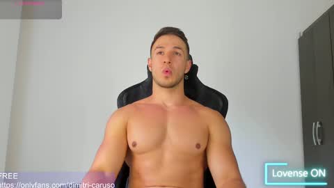 Snapshot of dimitricaruso chatting on 02.23.25 dimitricaruso online show from 02.23.25