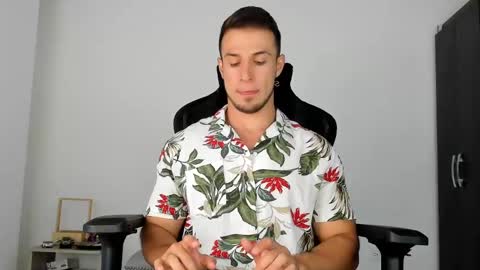 Snapshot of dimitricaruso chatting on 03.09.25 dimitricaruso online show from 03.09.25