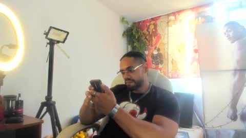 Snapshot of dimitry_muscle chatting on 12.04.24 dimitry kyle mucle online show from 12.04.24