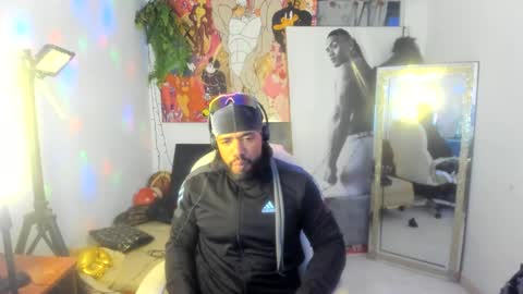 Snapshot of dimitry_muscle chatting on 12.10.24 dimitry kyle mucle online show from 12.10.24