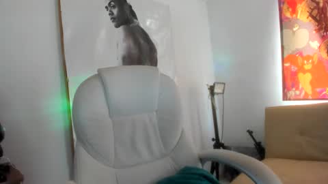 Snapshot of dimitry_muscle chatting on 02.05.25 dimitry kyle mucle online show from 02.05.25