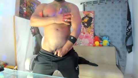 Snapshot of dimitry_muscle chatting on 10.10.25 dimitry kyle mucle online show from 10.10.25