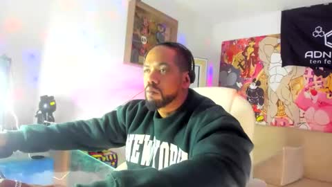 Snapshot of dimitry_muscle chatting on 11.05.25 dimitry kyle mucle online show from 11.05.25