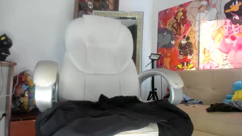 Snapshot of dimitry_muscle chatting on 11.09.25 dimitry kyle mucle online show from 11.09.25