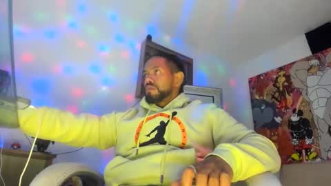 Snapshot of dimitry_muscle chatting on 11.11.25 dimitry kyle mucle online show from 11.11.25