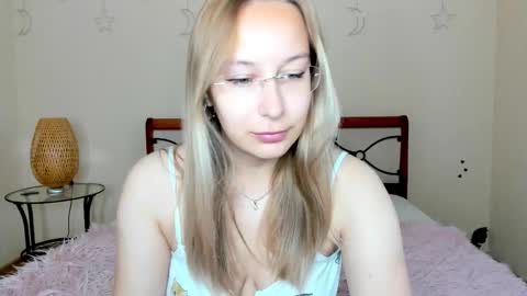 Dina online show from 09.14.25