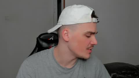 Snapshot of dinabite chatting on 04.09.26 Hot DIN online show from 04.09.26