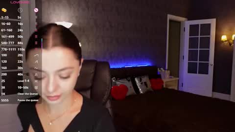 Snapshot of dinacandy chatting on 09.25.25 dinacandy online show from 09.25.25