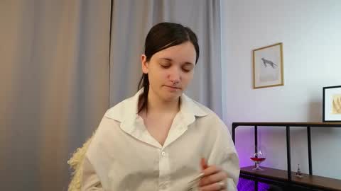 Rina online show from 10.18.25