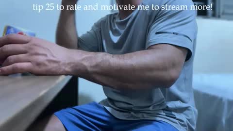 Snapshot of dinhoo14 chatting on 10.15.25 dinhoo14 online show from 10.15.25