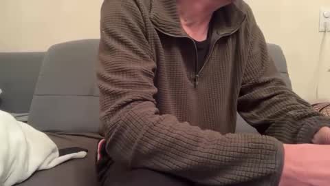 dinnerout1111 online show from 10.28.25