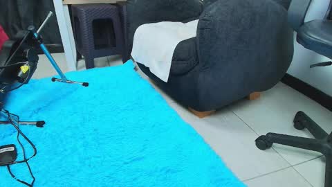 Snapshot of diosa_victoria chatting on 10.10.25 victoria online show from 10.10.25