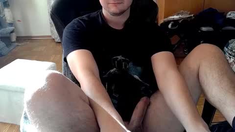 Snapshot of dirty_fun_boy chatting on 12.04.24 dirty_fun_boy online show from 12.04.24