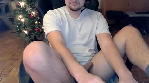 Snapshot of dirty_fun_boy chatting on 01.06.25 dirty_fun_boy online show from 01.06.25