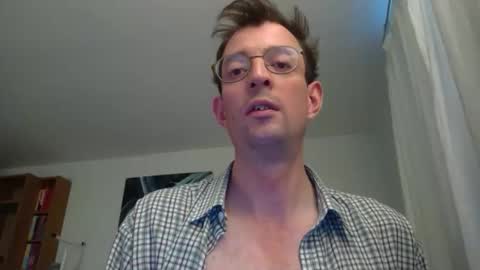 Snapshot of dirtyboy88123 chatting on 09.19.25 dirtyboy88123 online show from 09.19.25