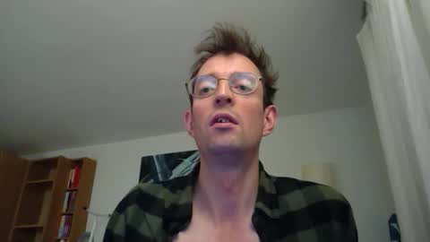Snapshot of dirtyboy88123 chatting on 10.03.25 dirtyboy88123 online show from 10.03.25