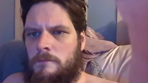 Snapshot of dirtydogsday chatting on 10.26.25 Dirtydog online show from 10.26.25