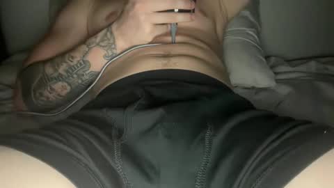 Snapshot of dirtyprettyboi chatting on 09.30.25 buy tokens with link online show from 09.30.25