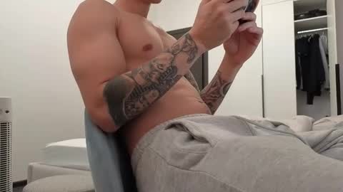 Snapshot of dirtyprettyboi chatting on 10.03.25 buy tokens with link online show from 10.03.25