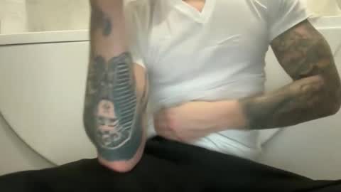 Snapshot of dirtyprettyboi chatting on 10.17.25 buy tokens with link online show from 10.17.25